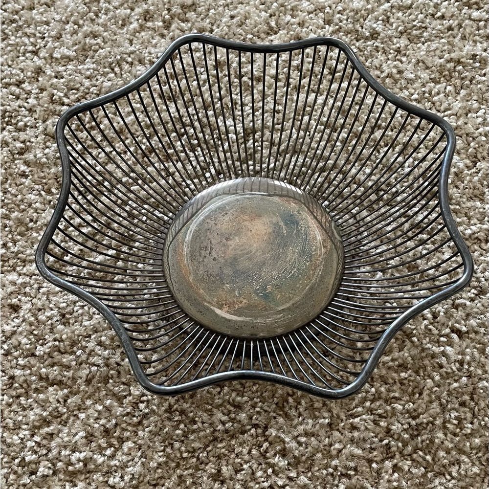 Vintage Silverplate Pilgrim Bread Basket Scalloped